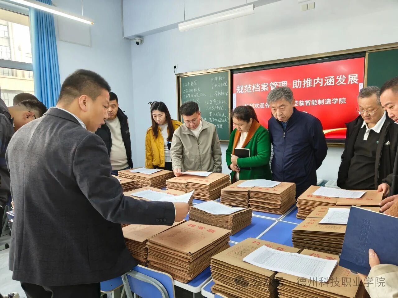 少妇被又大又粗又爽久久