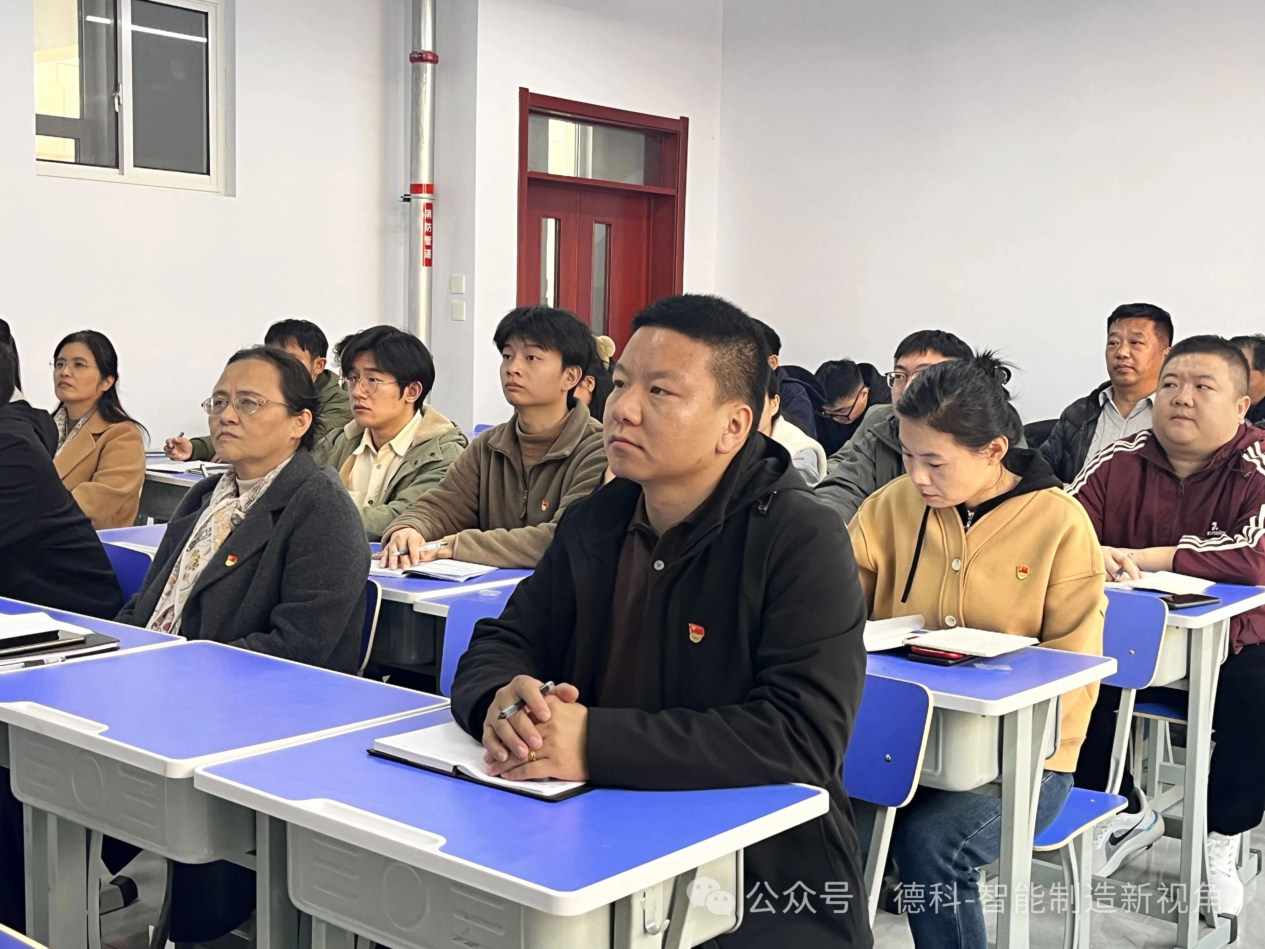 少妇被又大又粗又爽久久