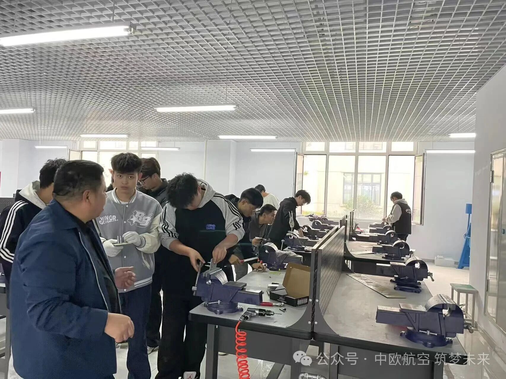 少妇被又大又粗又爽久久