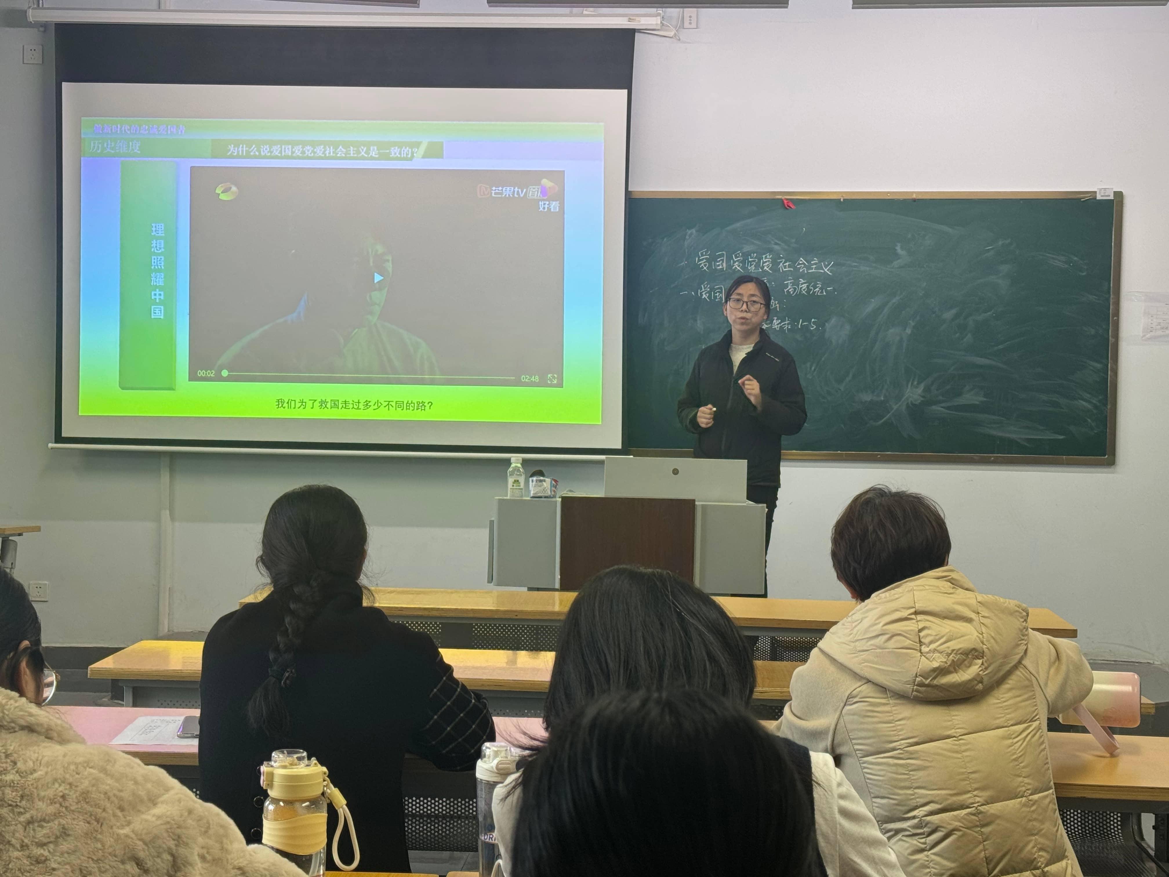 少妇被又大又粗又爽久久