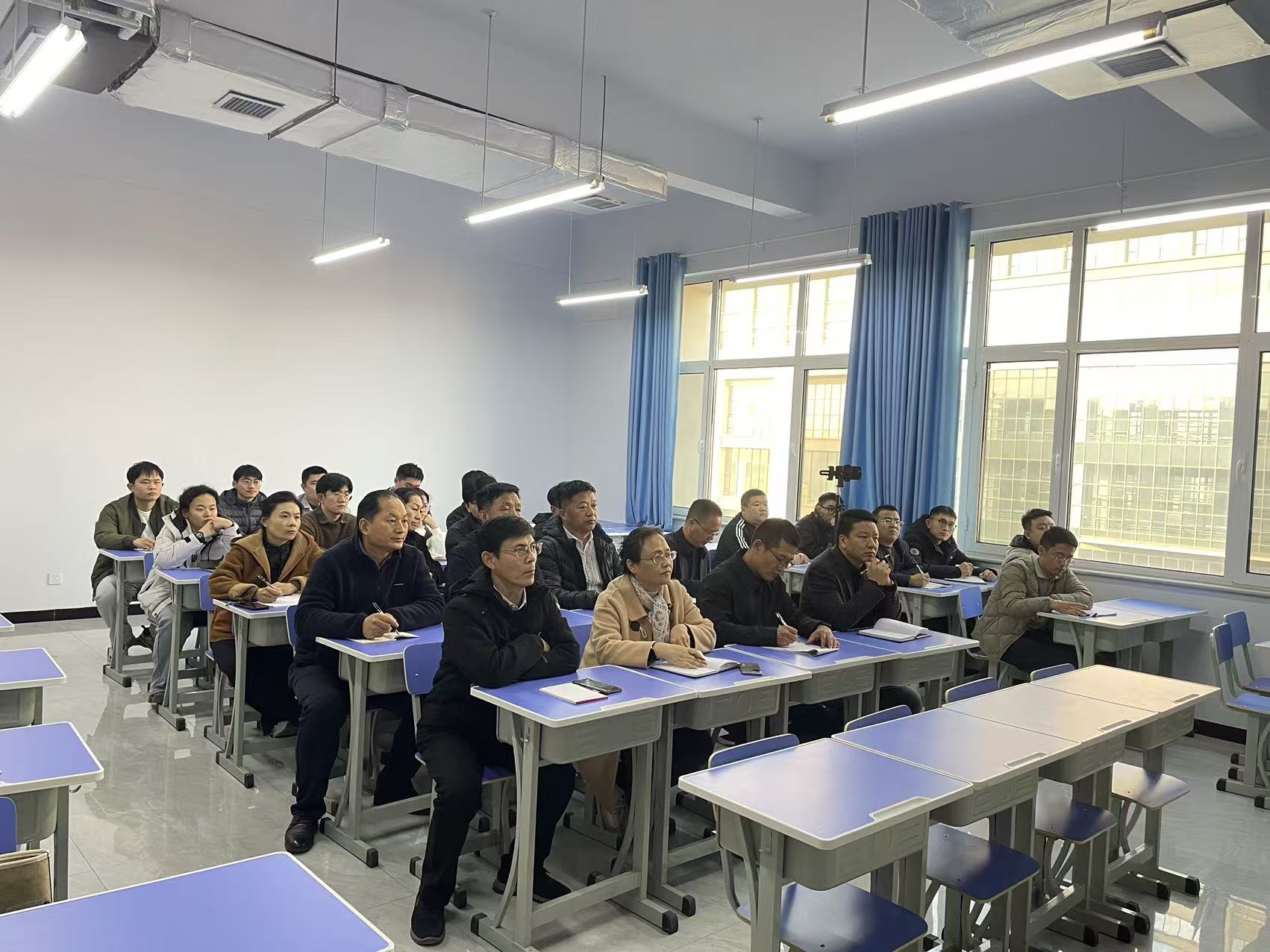 少妇被又大又粗又爽久久