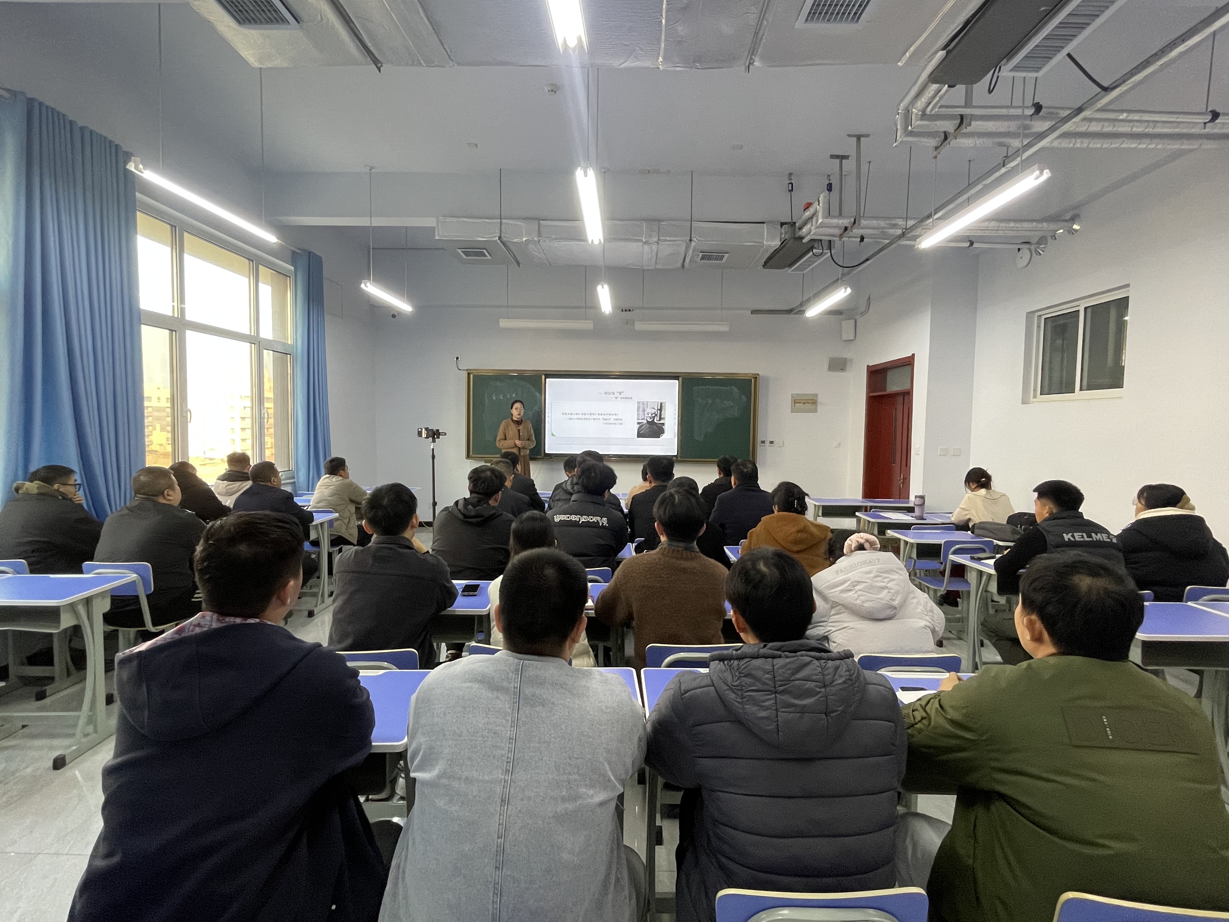 少妇被又大又粗又爽久久