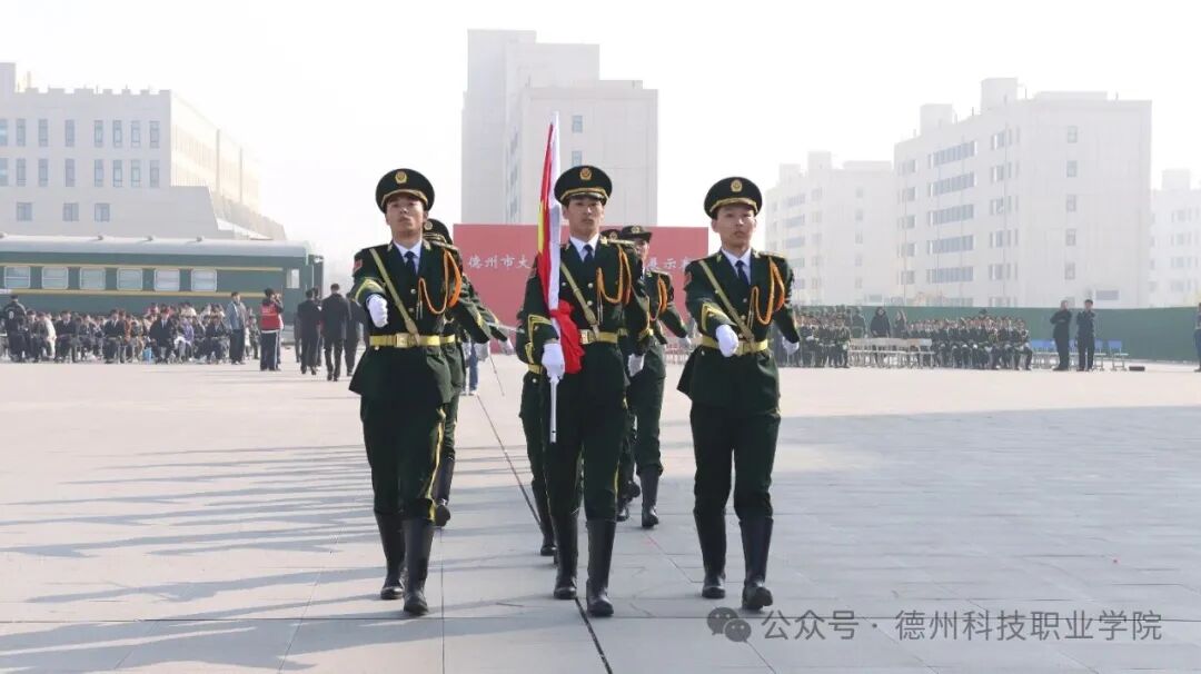 少妇被又大又粗又爽久久