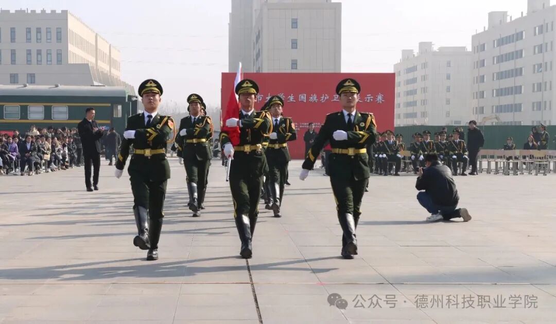 少妇被又大又粗又爽久久