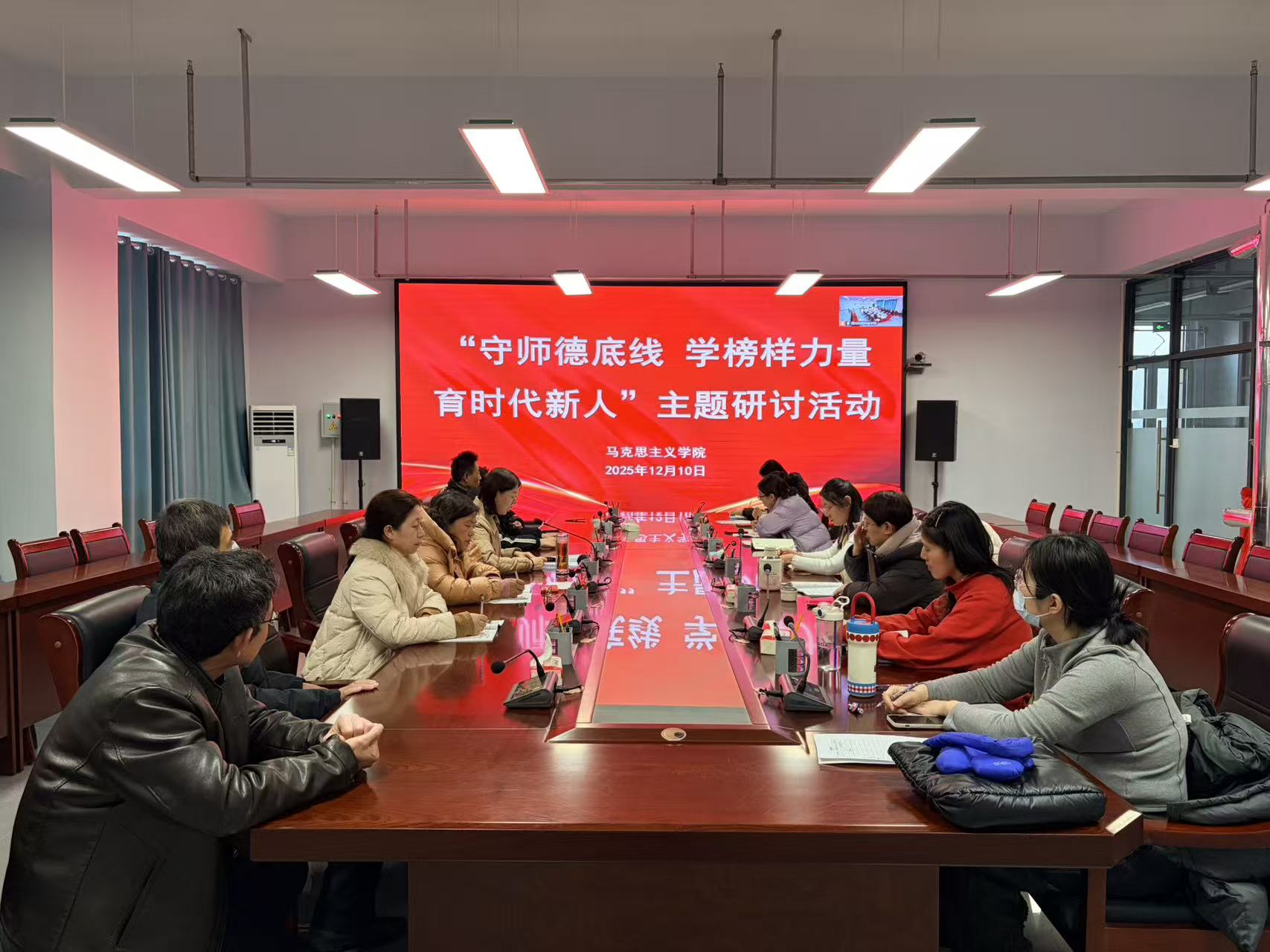 少妇被又大又粗又爽久久