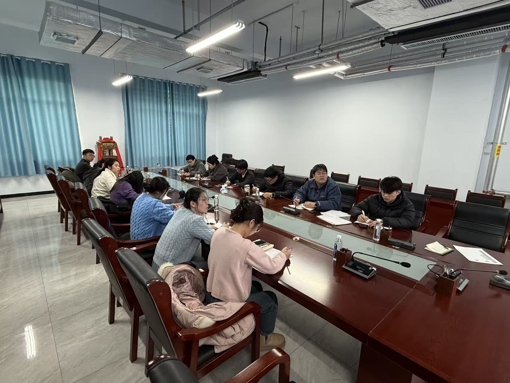 少妇被又大又粗又爽久久